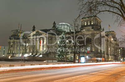 berlin reichstag winter