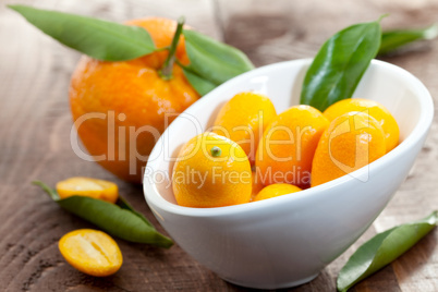Kumquats in Schale / kumquats in a bowl