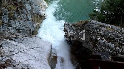 Wasserfall im Gebirge - Waterfall