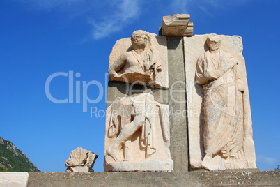 Statuen in Ephesus