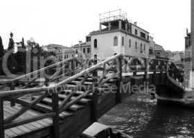 Holzbrücke in Venedig