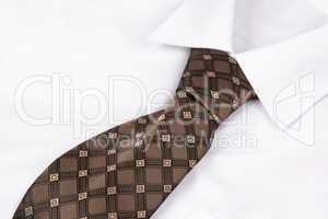 Hemd mit Krawatte