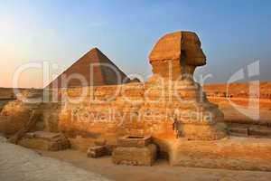 Sphinx und Cheops-Pyramiden