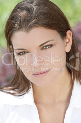 Outdoor Natural Light Portrait of Beautiful Woman With Green Eye