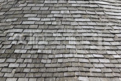 Das graue Holzdach