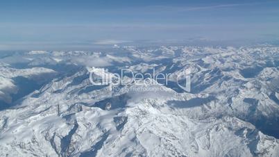 Flug über die Schweizer Alpen