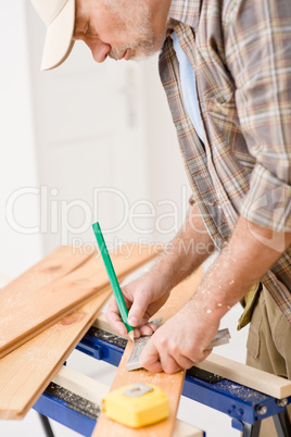 Home improvement - handyman prepare wooden floor