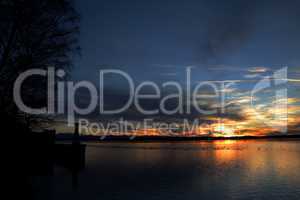 Starnberger See in der Abenddämmerung