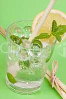 Cocktail mit Zitronengras