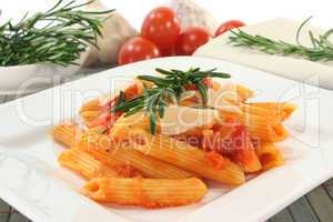 Pasta mit Tomaten