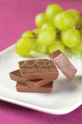 Schokolade und Trauen / chocolate and grapes