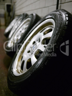 Pneumatic Tyres