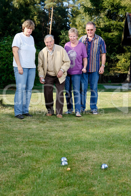 Boule Spiel im Garten