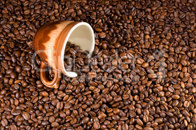 coffe beans and cup