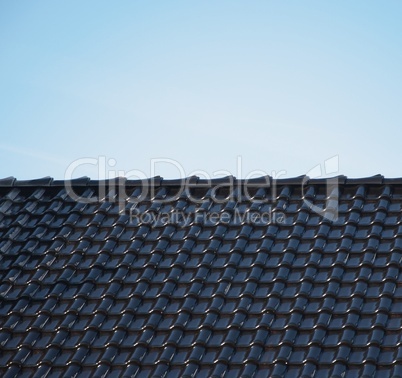 schwarzes Dach