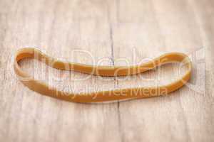 Braunes Gummiband - Brown rubber band