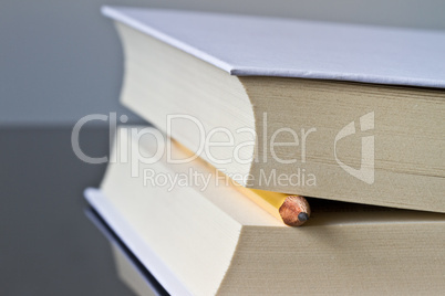 Buch mit Stift