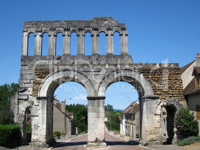 Römisches Stadttor in Autun