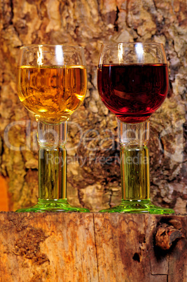 Schnaps Glas Holz Destille