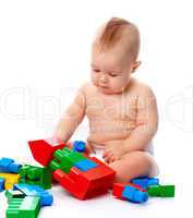 Little boy with building bricks