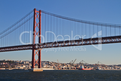 Lissabon,  Brücke des 25 April