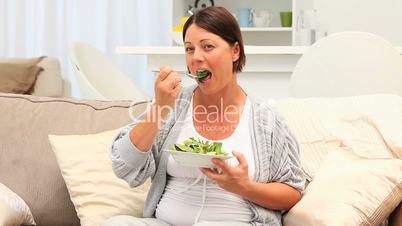 Schwangere beim essen