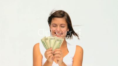 Frau mit Geld in der Hand