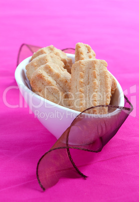 Kekse in Schale / cookies in bowl