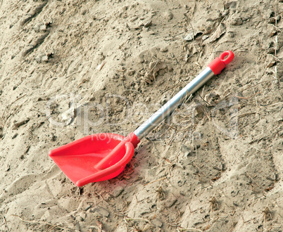 Toy shovel