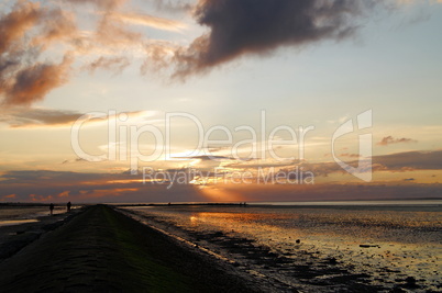 Sonnenuntergang in Neuharlingersiel