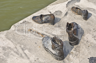 Memorial at the Danube