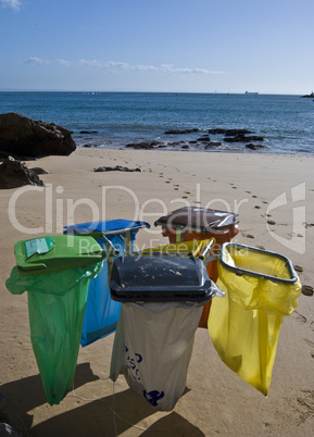 Recycling on the beach