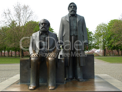 Marx-Engels Forum statue