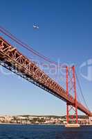Lissabon,  Brücke des 25 April