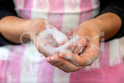 Foamy hands