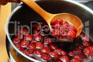 Cooking fruit preserves - strawberries