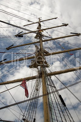 ships ships