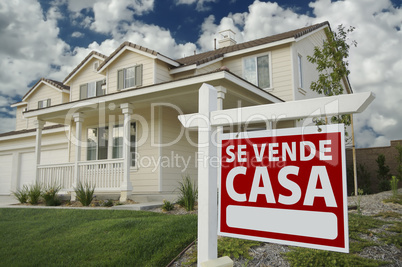 Se Vende Casa Spanish Real Estate Sign and House