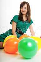 Junge Frau mit Luftballons 469
