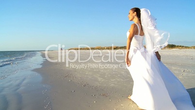 Braut am Strand