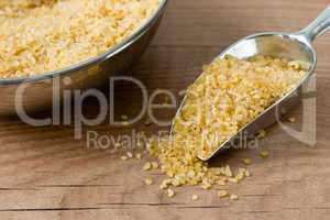 Ungekochter Bulgar - Uncooked Bulgur