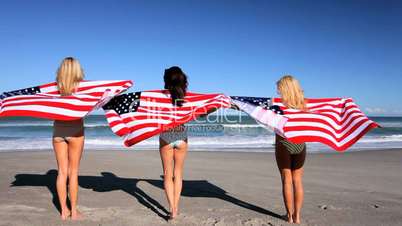 Frauen mit Flaggen