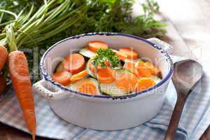 Karotten und Zucchini / carrots and zucchini