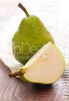 frische Birnen / fresh pears