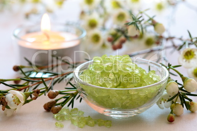 Badesalz in Schale / bath salt in bowl