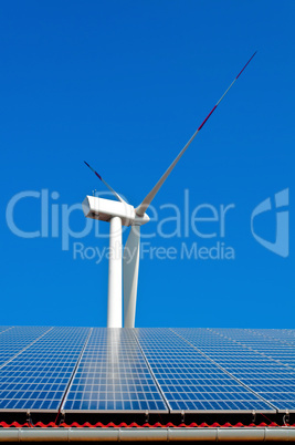 Solaranlage und Windenergie