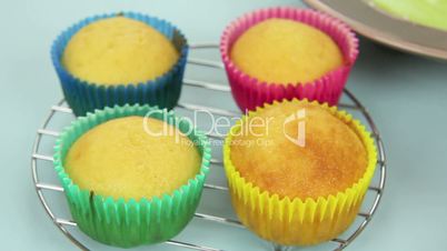 Icing Yellow Cup Cake