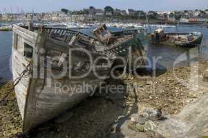 Schiffswrack in der Bretagne