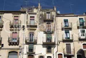 Hausfassade in Caltagirone, Sizilien
