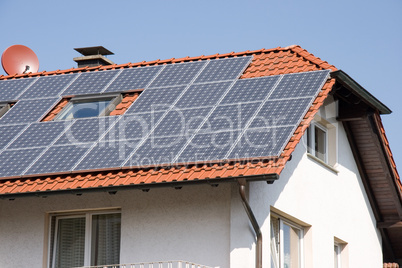 Wohnhaus mit Solar auf dem Dach